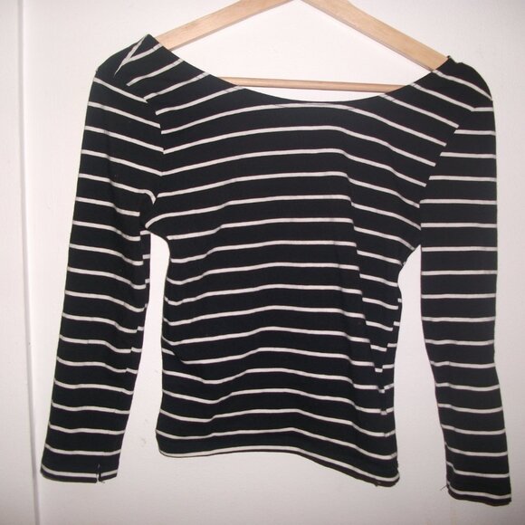 Classy French Stripped Top - Picture 2 of 2